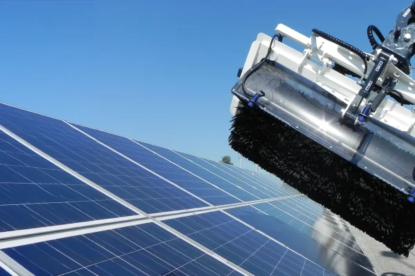 Pulitrice SolarClean per pannelli fotovoltaici e solari hymach evidenza Pulitrice SolarClean per pannelli fotovoltaici e solari hymach evidenza
