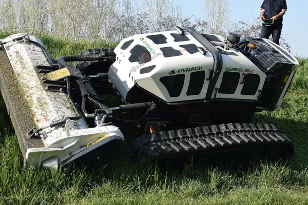 hymach robot portattrezzi semovente radiocomandato HERBHY 75 LE